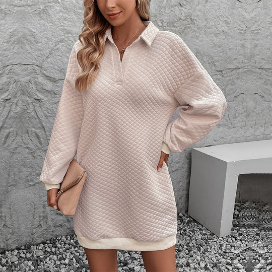 Damen Sweatkleid mit modernem Stehkragen und strukturiertem Design EB