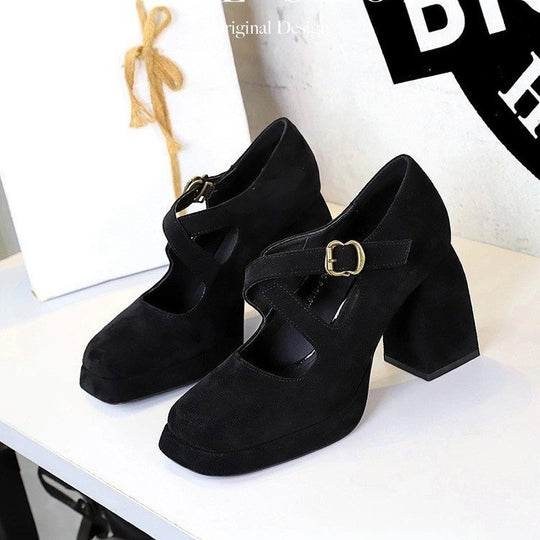 Damen Plateau-Pumps mit eleganter Schnallenapplikation EB