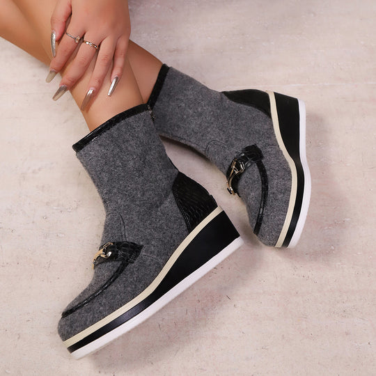 Damen Komfortable Wedge-Stiefeletten aus weichem Wollfilz mit modischem Krokodil-Detail EB