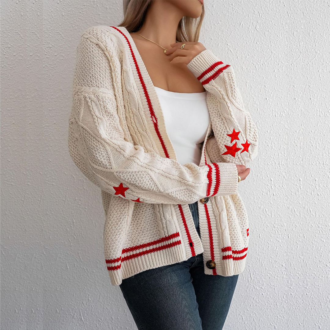 Damen Grobstrickjacke mit eleganten Sternenapplikationen und kontrastierenden Details EB