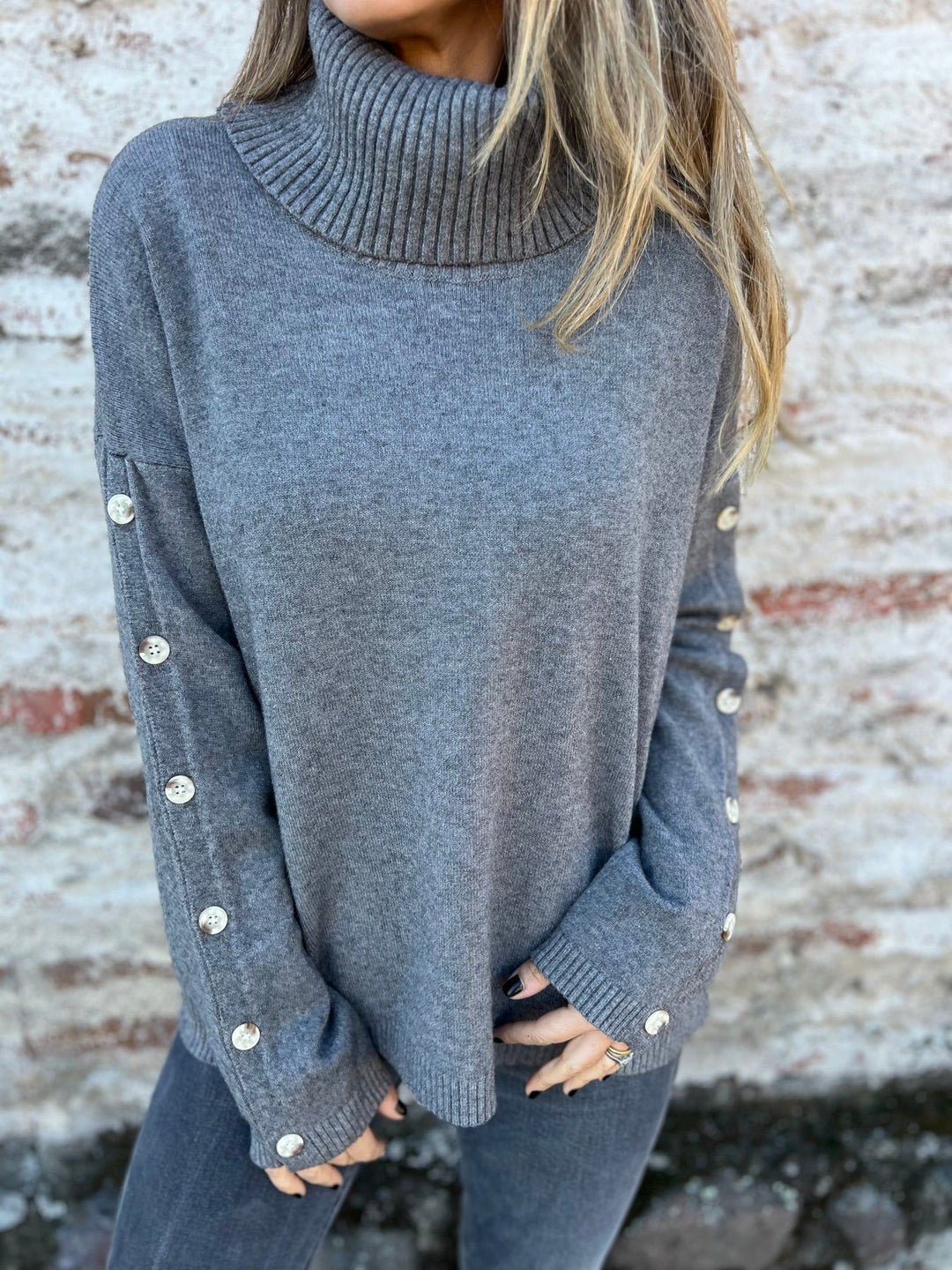 Damen kuscheliger Rollkragenpullover mit dekorativen Knöpfen EB