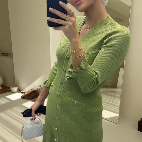 Damen Strickmaxikleid mit Knopfleiste und modischem V-Ausschnitt EB
