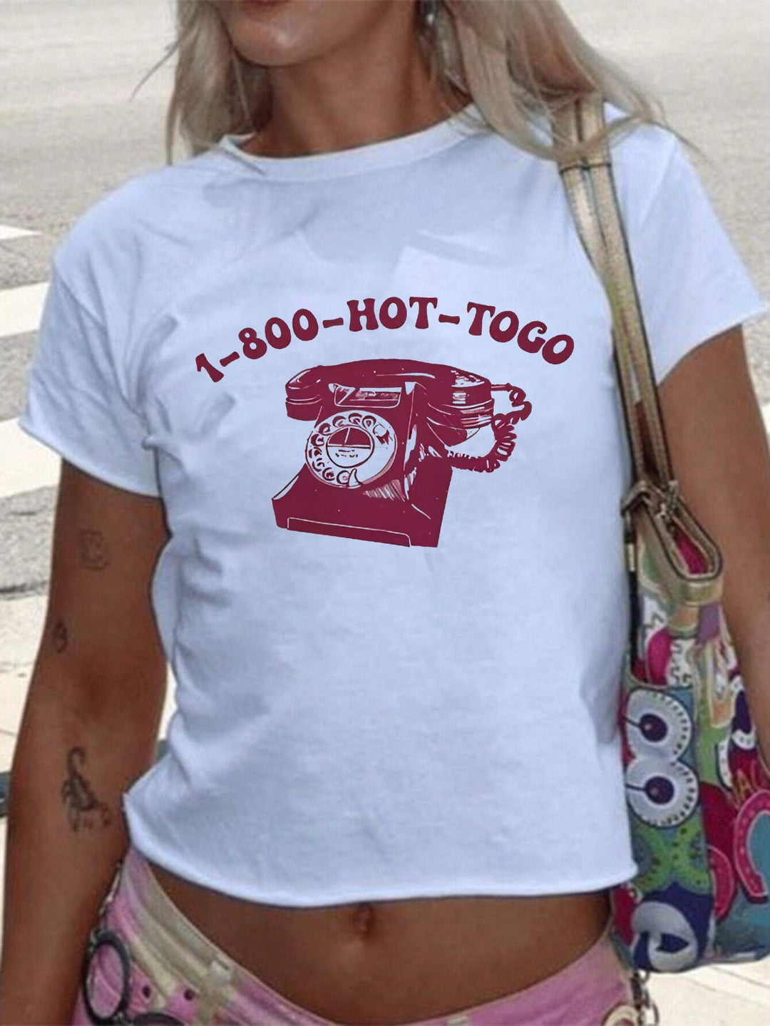 Damen Crop-T-Shirt mit kreativem Telefon-Design EB