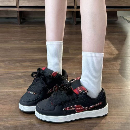 Damen sportliche Sneakers mit gepolsterter Innensohle und elastischem Schnürsystem EB