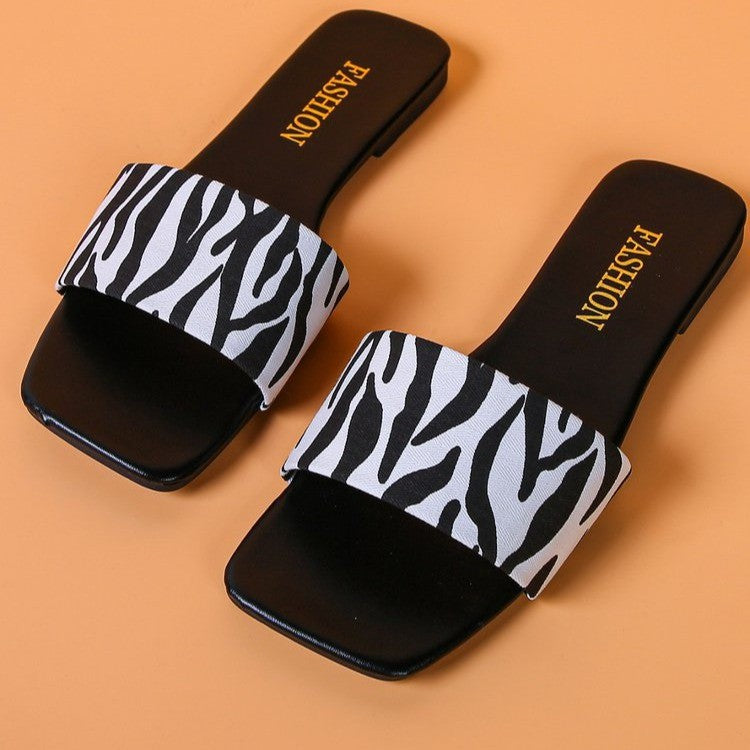 Damen modische Riemchen-Sandalen mit tierischem Muster und komfortabler Sohle EB