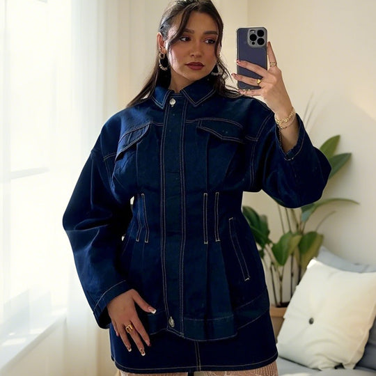 Damen Modische Denimjacke mit strukturiertem Schnitt und praktischen Taschen EB