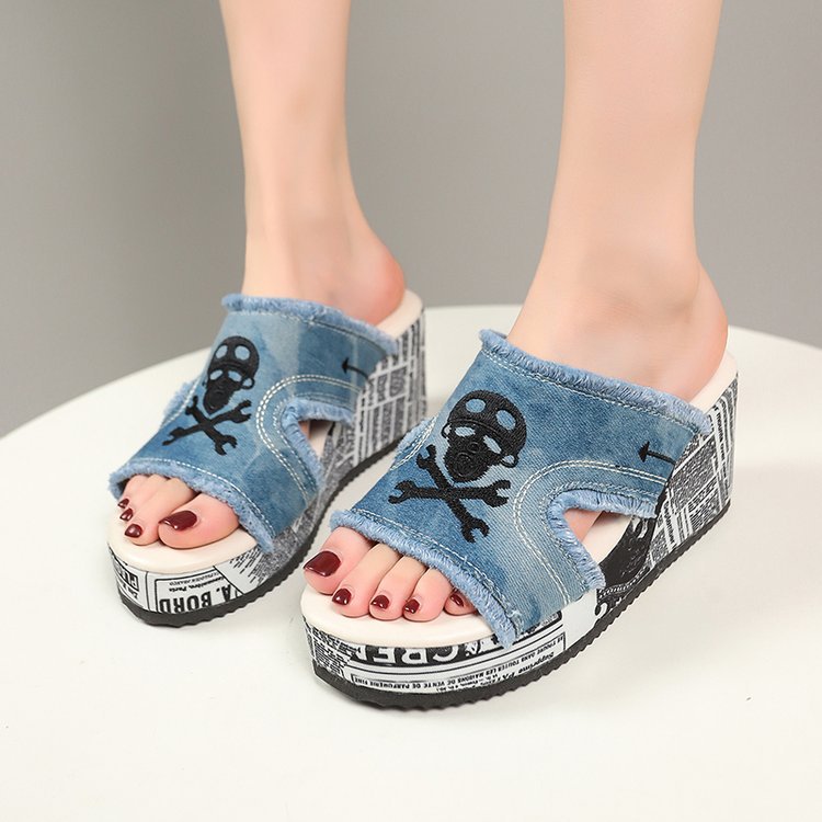 Damen Wedge-Sandalen mit eleganten Verzierungen EB
