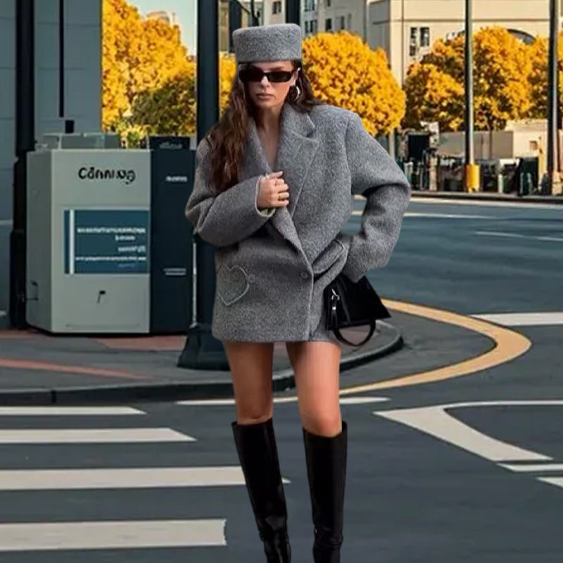 Damen Trendiger Überwurf-Blazer aus Wollmischung mit Herz-Detail EB