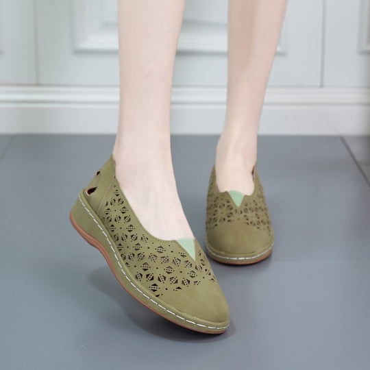 Damen Atmungsaktive Slip-On Clogs mit elegantem Lochmuster und rutschfester Sohle EB