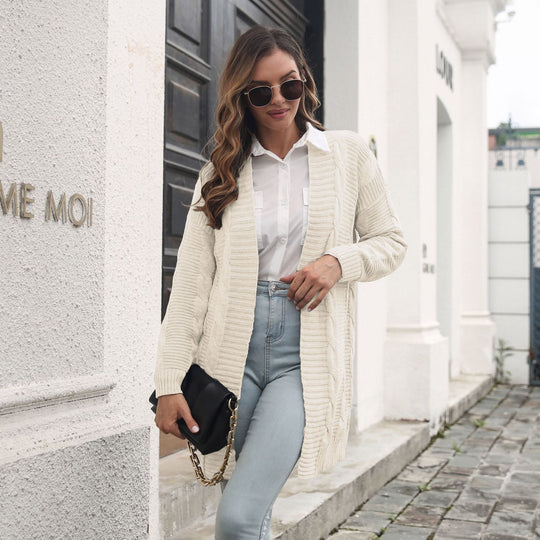 Damen Strickjacke mit strukturiertem Zopfmuster und lässigem Schnitt EB