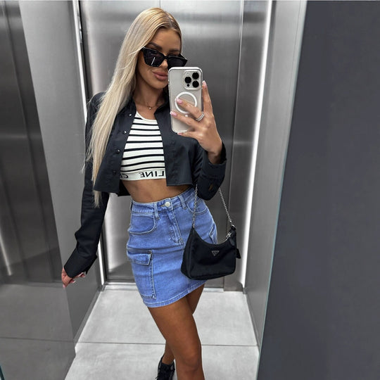 Damen cropped Bluse mit elegantem Kragen und praktischen Taschen EB