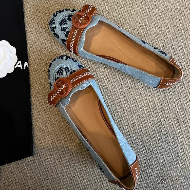 Damen Ballerinas mit modischem Blumenmuster und elegantem Schnallenakzent EB