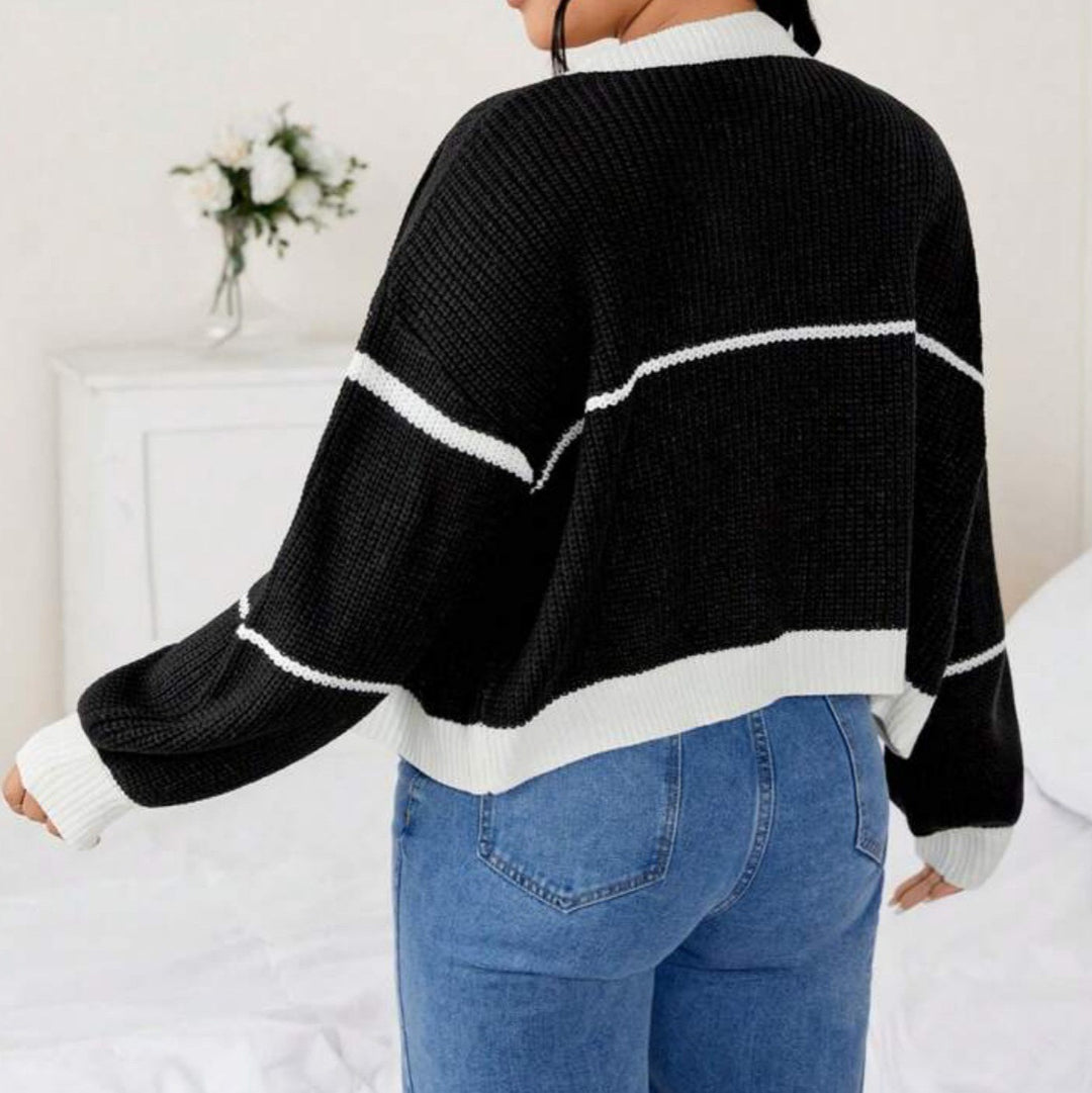 Damen Grobstrickjacke mit weit geschnittenen Ärmeln und auffälligem Design EB