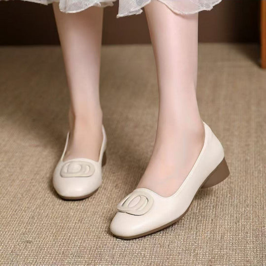 Damen Ballerinas mit eleganter Schmuckapplikation und bequemem Blockabsatz EB