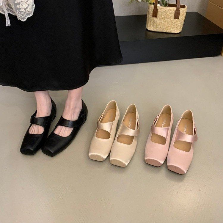 Damen elegante Ballerinas mit verstellbarem Riemen und bequemem Fußbett EB