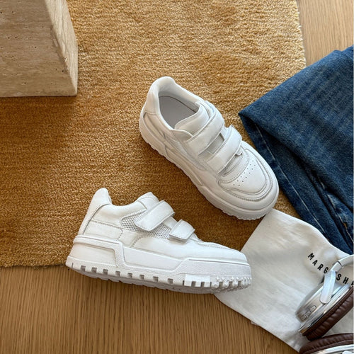 Damen Sportliche Sneaker mit doppeltem Klettverschluss und verstärkter Sohle EB