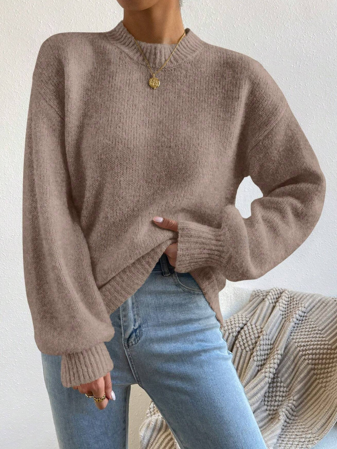 Damen Kuschelpullover mit weitem Schnitt und hochgeschlossenem Kragen EB