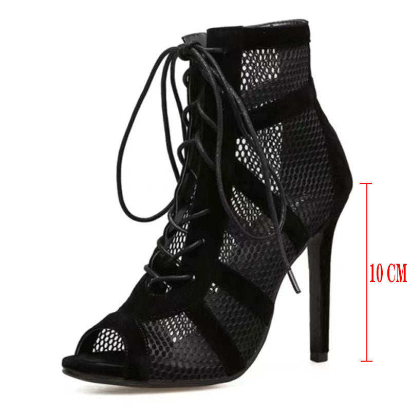 Damen Peep-Toe Stiefeletten aus atmungsaktivem Netzmaterial mit eleganten Schnürdetails EB