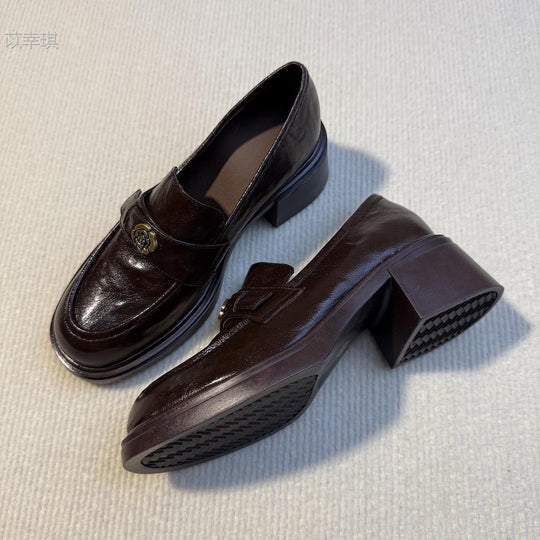 Damen Mokassins mit eleganter Schnallenverzierung und komfortablem Blockabsatz EB