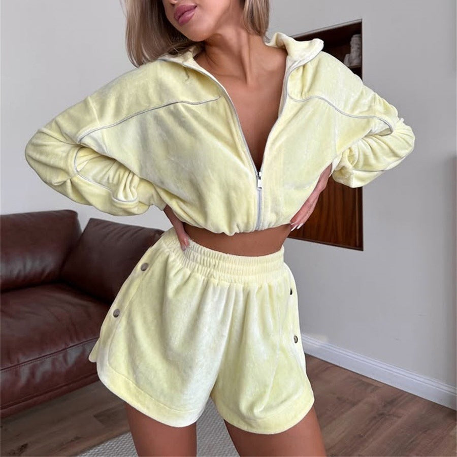Damen nan kurzes Velours-Lounge-Set mit Cropped Zip-Hoodie und elastischer Highwaist-Shorts EB