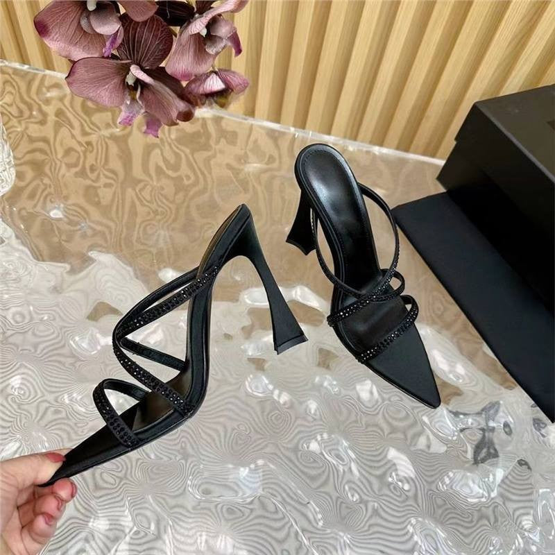 Damen elegante High Heel Sandalen mit modischen Riemen EB