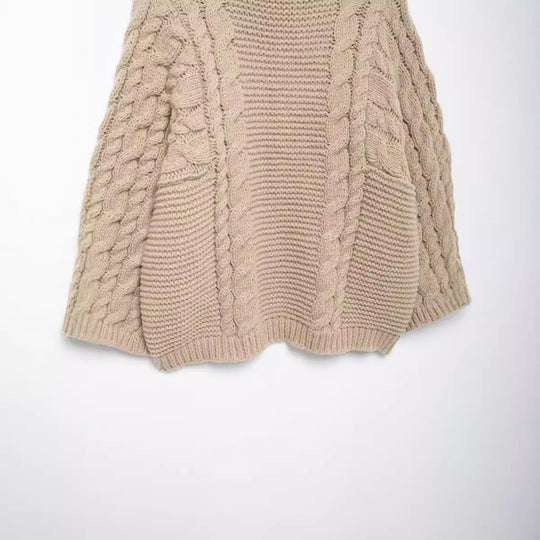 Damen Strickpullover im lässigen Oversize-Schnitt mit aufwendigem Zopfmuster EB