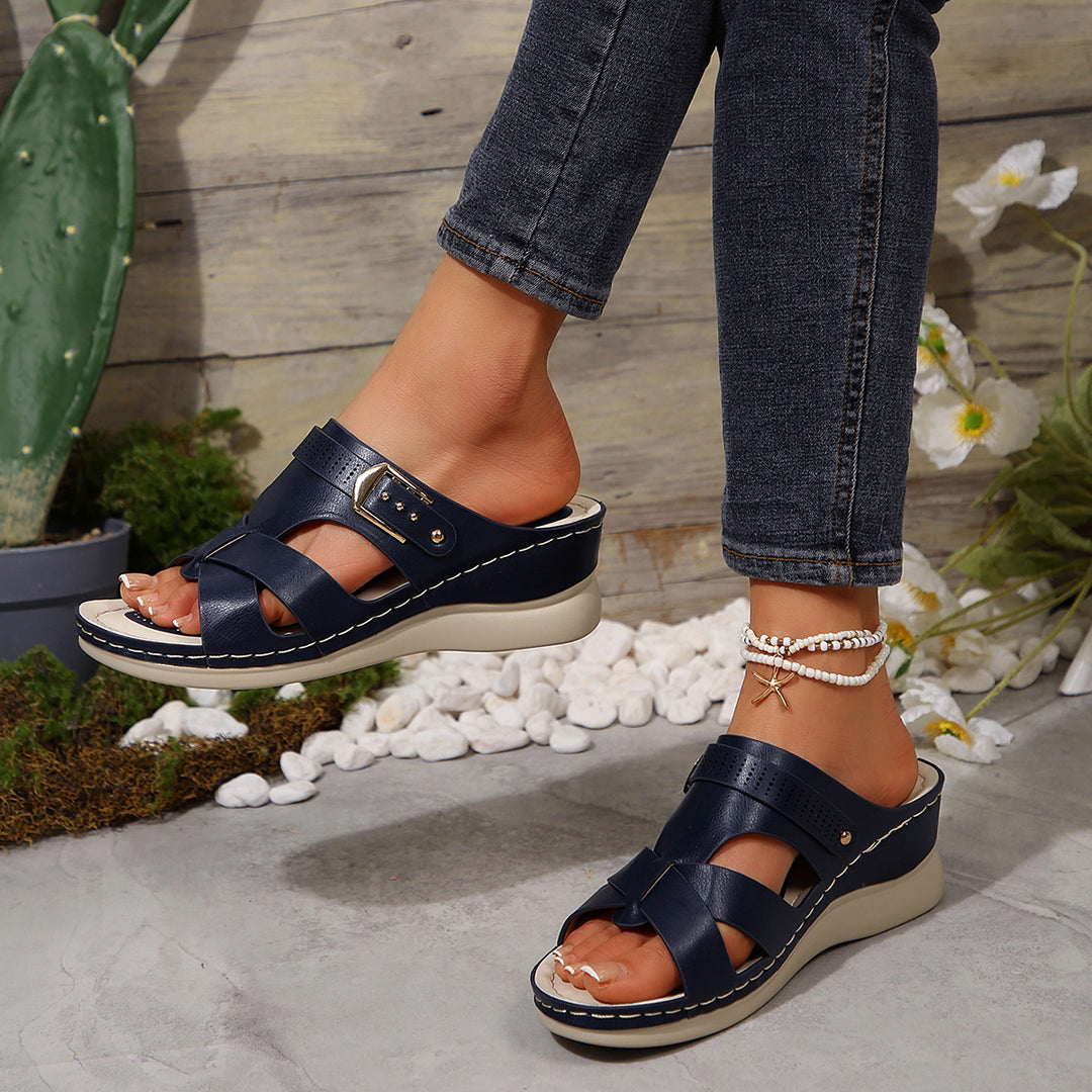 Damen Wedge-Pantolette mit verstellbaren Riemen und atmungsaktivem Fußbett EB