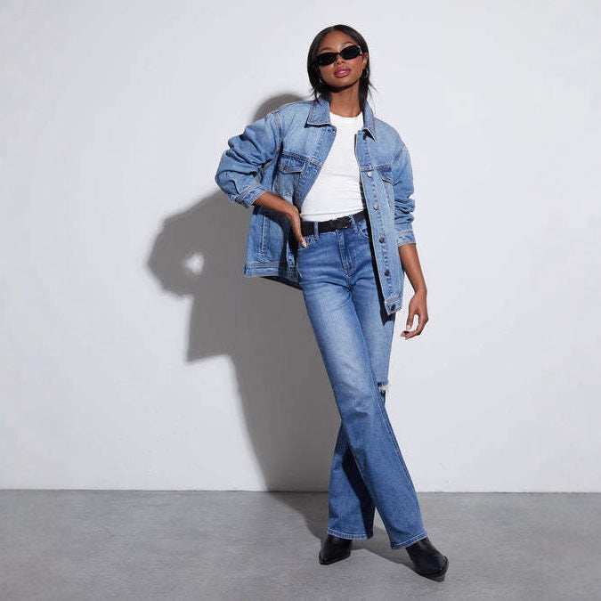 Damen Oversized Denimjacke mit lässigem Schnitt und Logo-Details EB