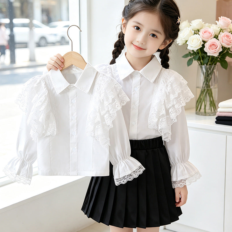 Mädchen Bluse mit luftigem Spitzenbesatz und Rüschendetails EB