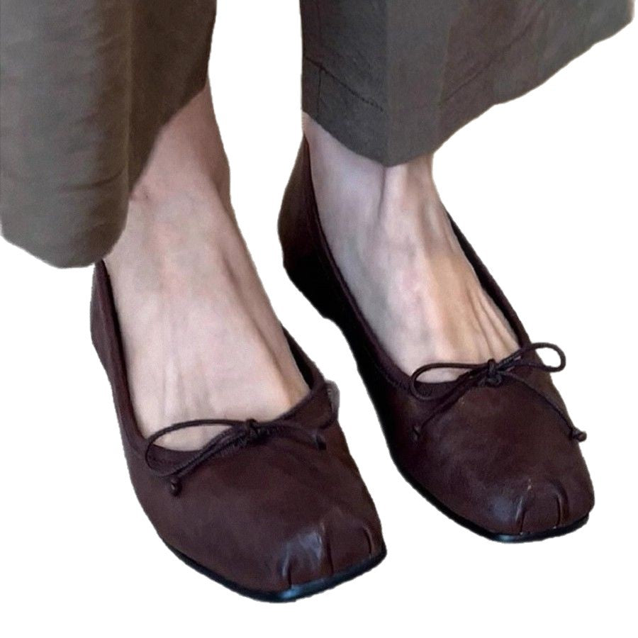 Damen Ballerinas mit einzigartigem Zehenabschluss und verstellbarem Riemen EB