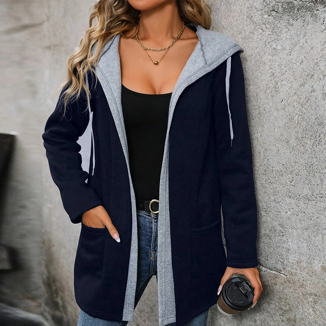 Damen bequeme Strickjacke mit Kapuze und praktischen Taschen EB