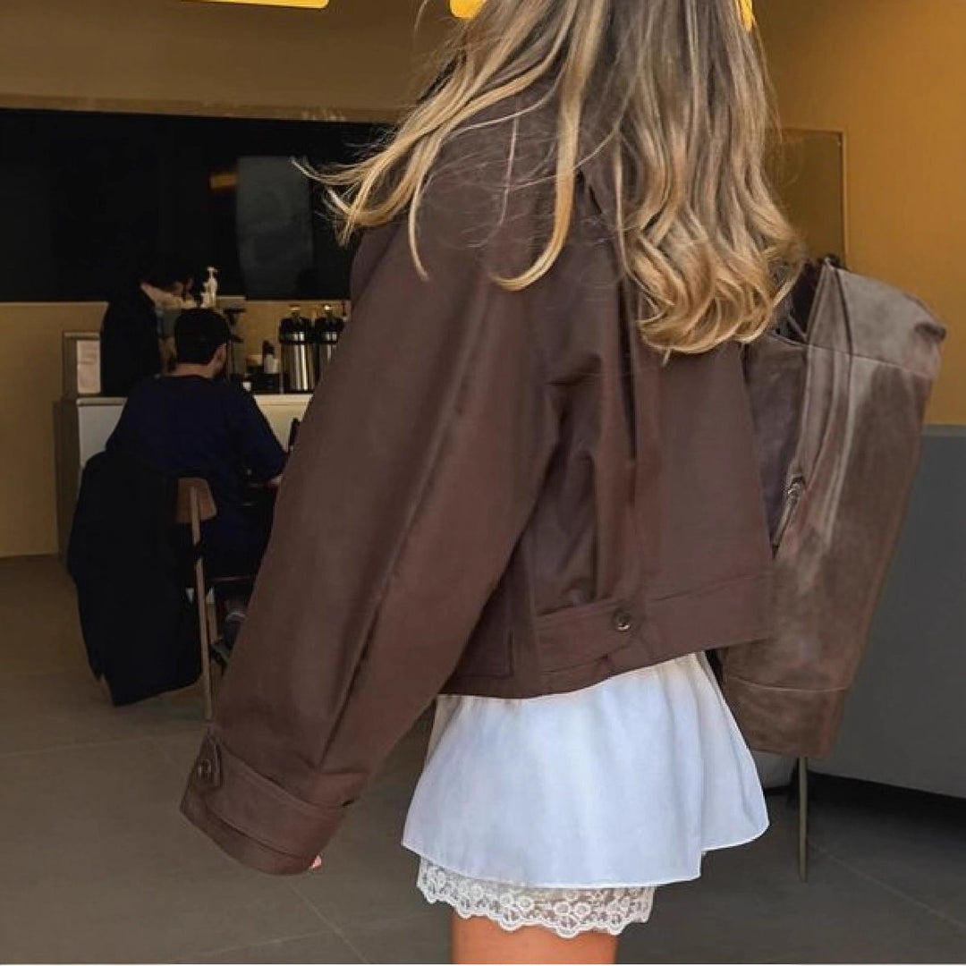 Damen Kurze Jacke mit lässigem Schnitt und großen Taschen EB