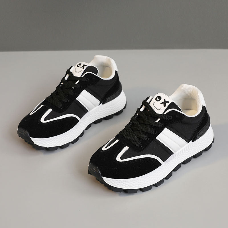 Damen Sportliche Sneaker mit rutschfester Sohle und stilvollen Akzenten EB