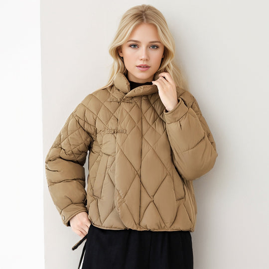 Damen gesteppte Jacke mit hohem Kragen und praktischen Druckknopfdetails EB