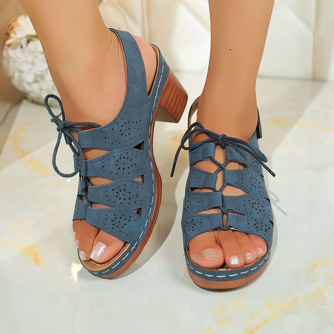 Damen Komfortable und luftige Sandalen mit verspieltem Schnür-Design EB