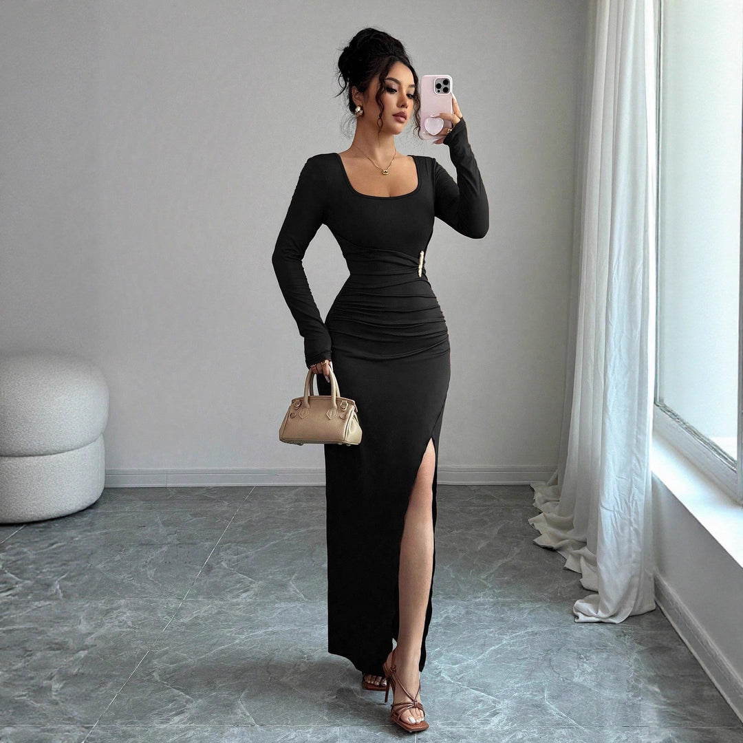 Damen nan körpernahes Maxikleid mit Quadratausschnitt, taillierter Raffung und hohem Seitenschlitz EB