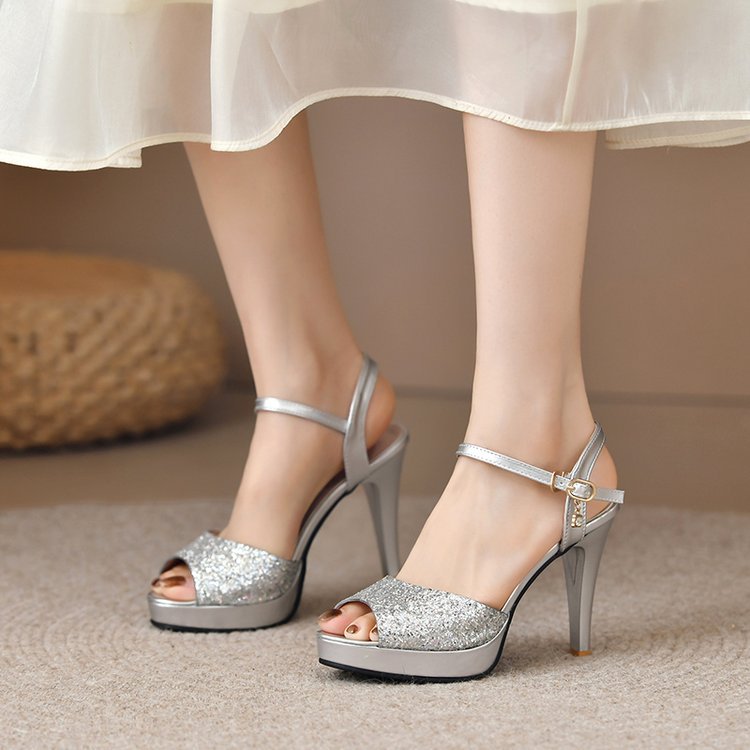 Damen glitzernde High Heelsandaletten mit elegantem Riemen EB