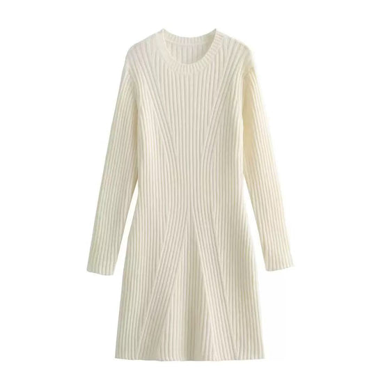 Damen Strickkleid mit moderner Rippstruktur und stylischem Schnitt EB