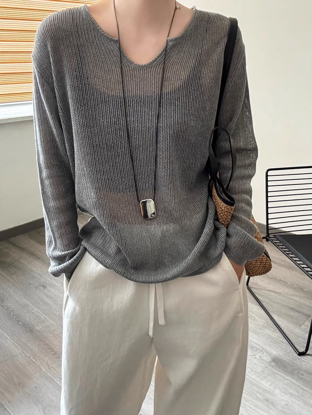 Damen luftiger Strickpullover mit V-Ausschnitt und lässigem Schnitt EB
