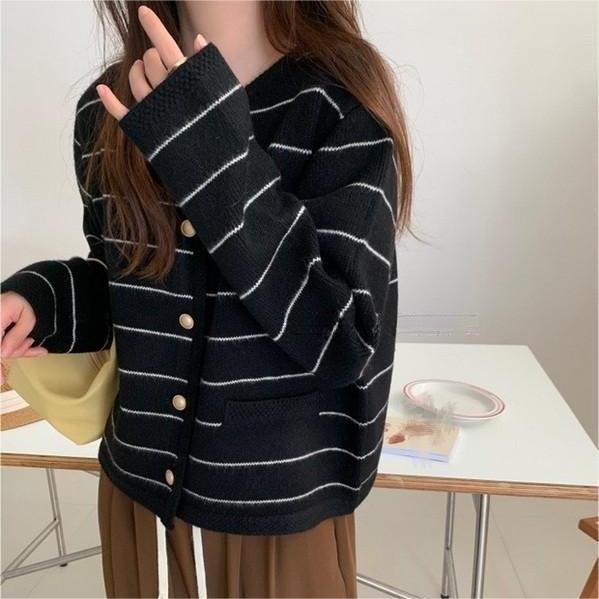 Damen gemütlicher Cardigan mit feinen Streifen und praktischen Taschen EB