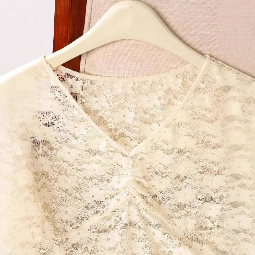Damen Spitzentop mit V-Ausschnitt EB