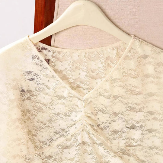 Damen Spitzentop mit V-Ausschnitt EB