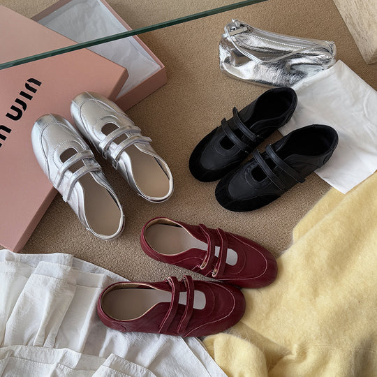 Damen Ballerina-Schuhe im modernen Metallic-Look mit doppeltem Riemchen EB