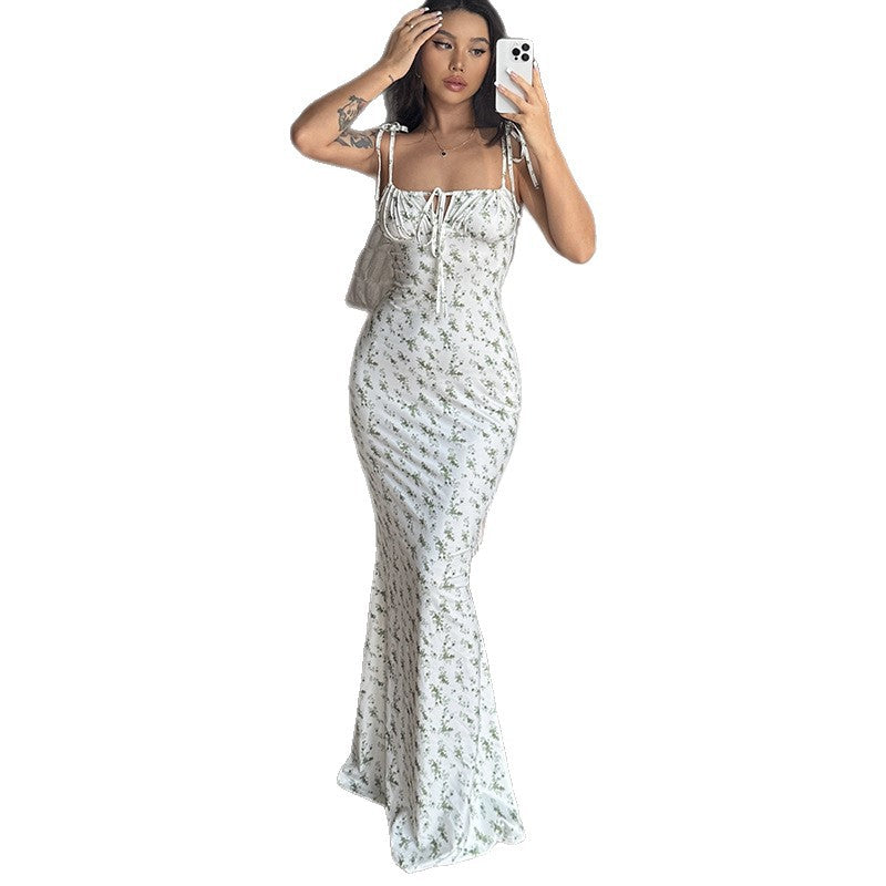 Damen Maxikleid mit zarten Blumenmustern und verstellbaren Spaghettiträgern EB