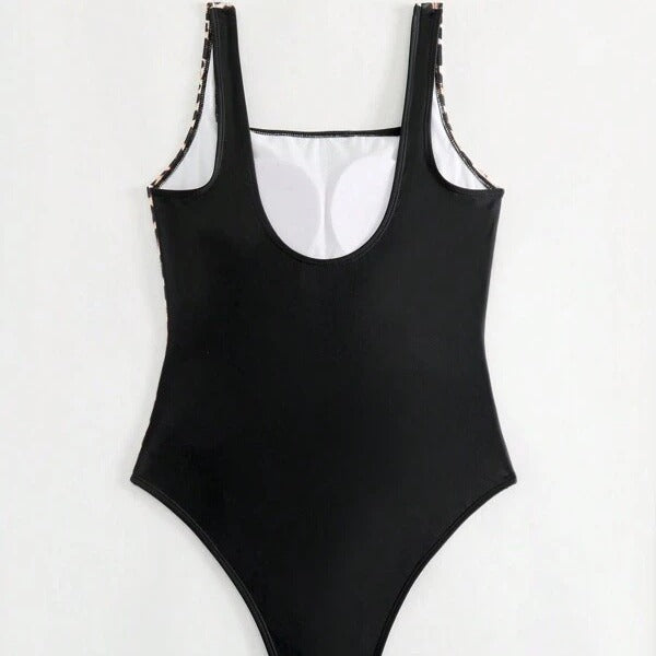 Damen Einteiler Badeanzug mit raffiniertem Leo-Design und figurformendem Schnitt EB