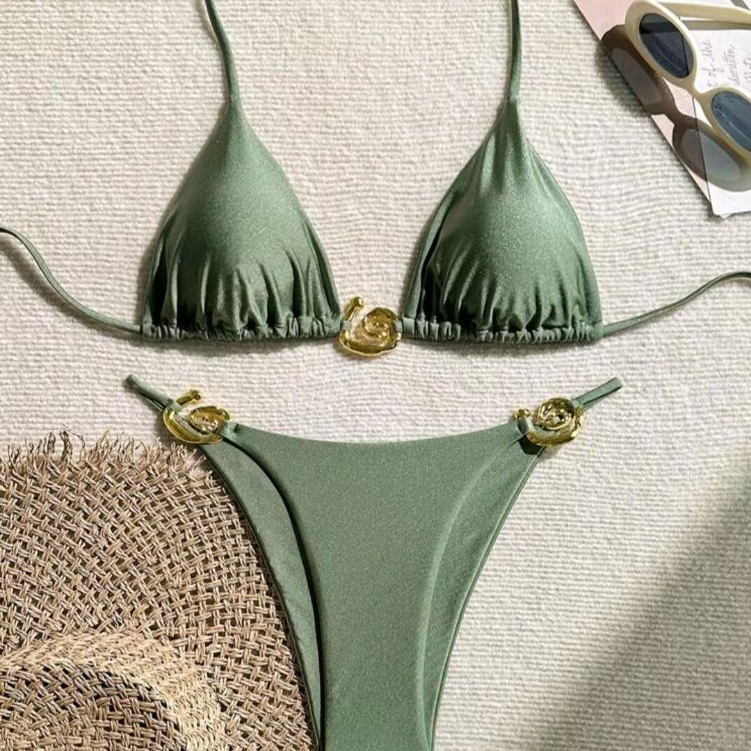 Damen Triangel-Bikini mit raffiniertem Gold-Detail EB