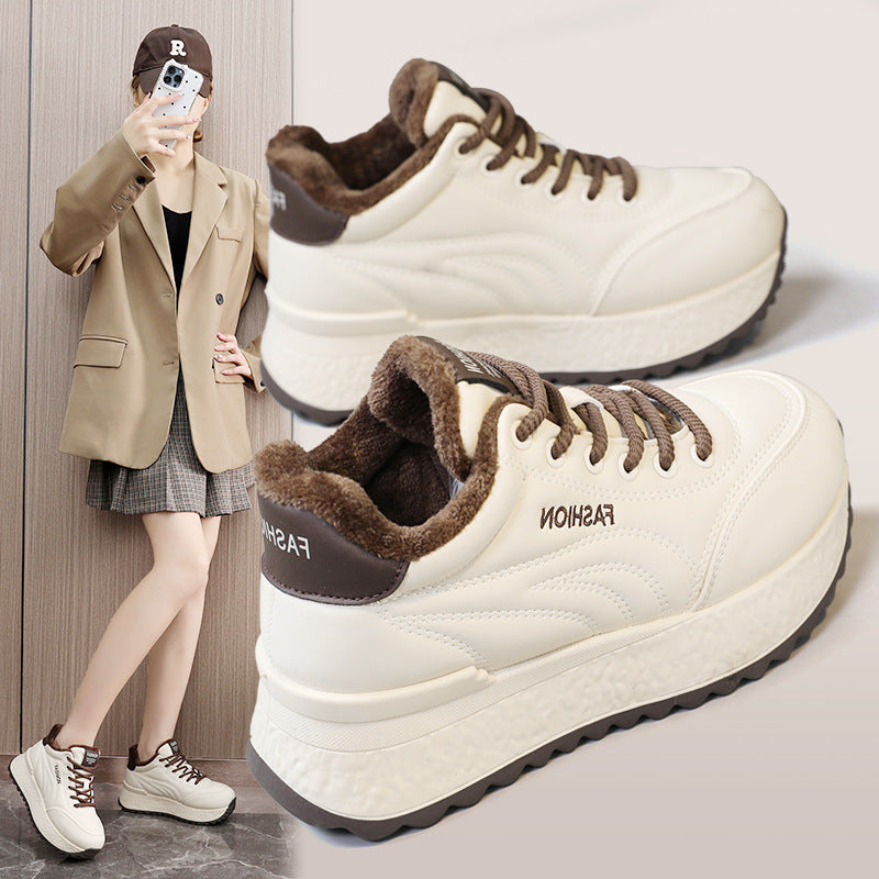 Damen sportliche Plateau Sneakers mit kuscheligem Innenfutter und rutschfester Laufsohle EB