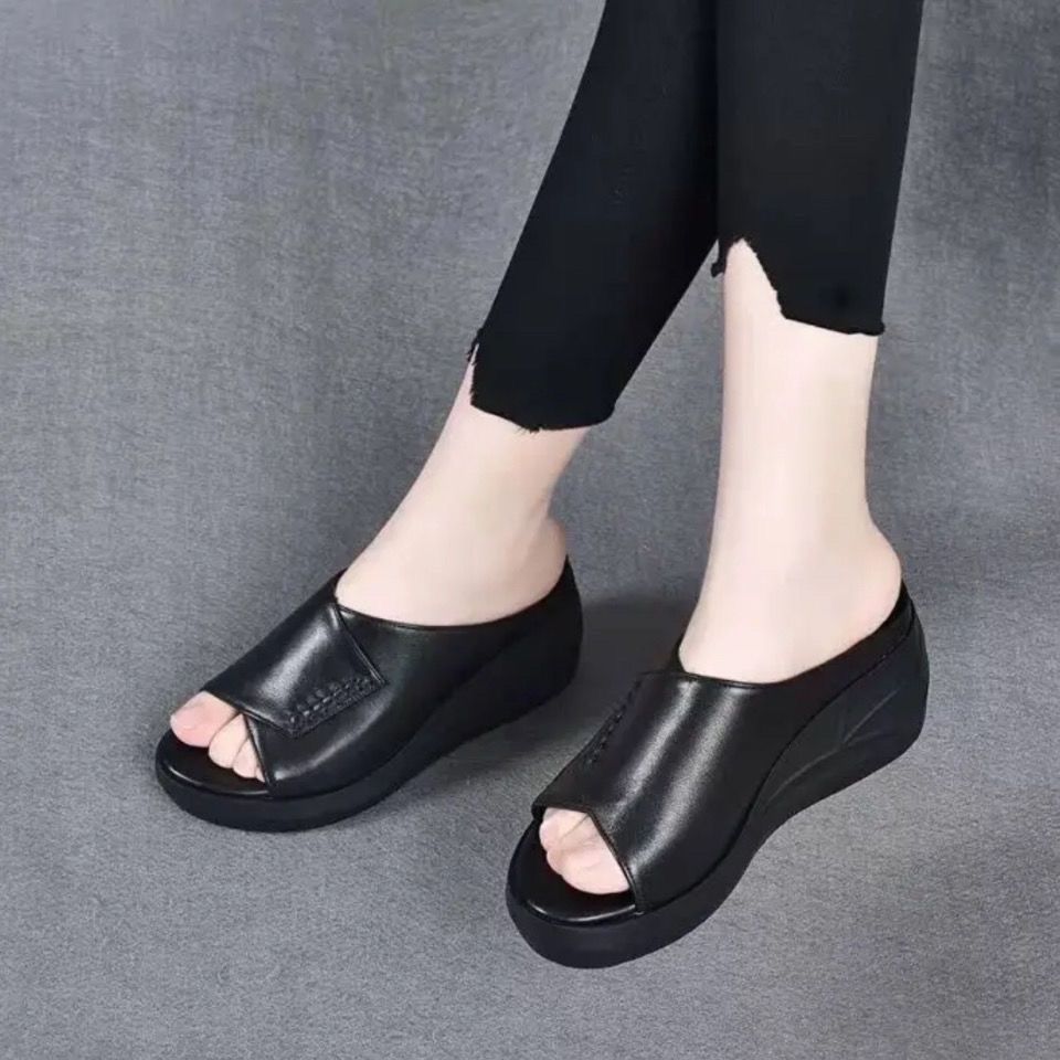 Damen Wedge-Pantoletten mit anatomischer Fußbettgestaltung und elegantem Obermaterial EB