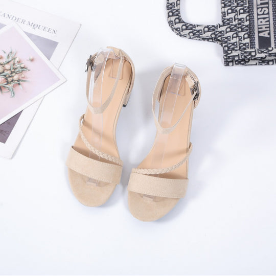 Damen Blockabsatz Sandalen mit transparenten Riemen und geflochtenem Detail EB