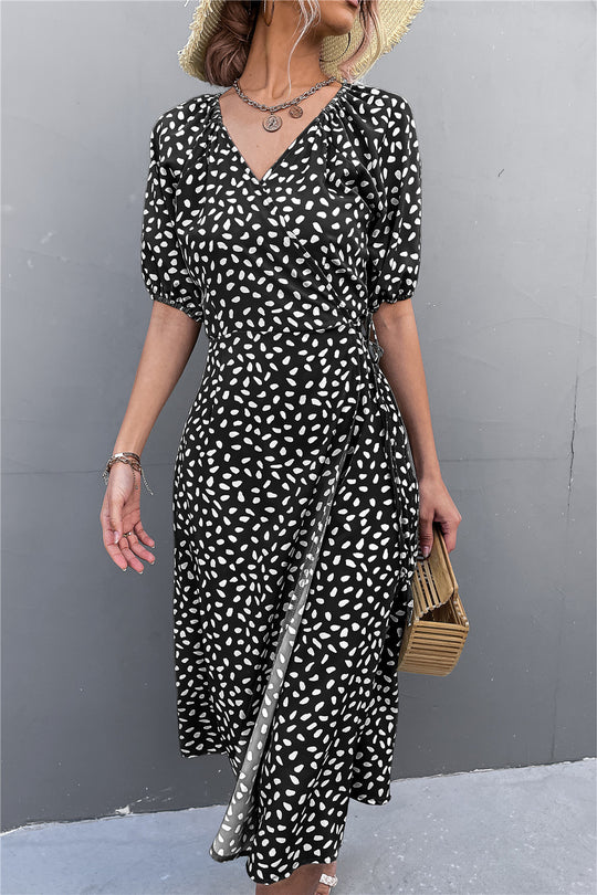 Damen Wickelkleid mit eleganten Puffärmeln und modernem Muster EB